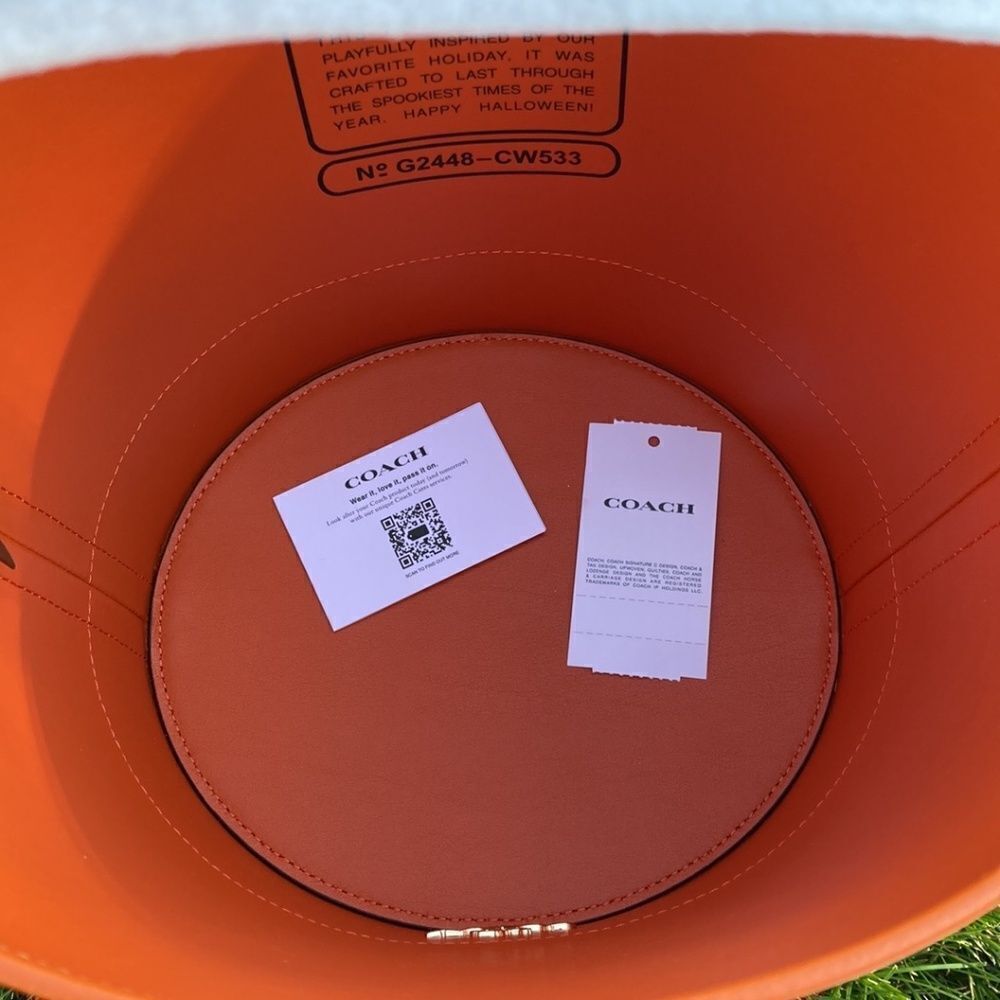 Trick Or Treat Bucket In Signature Canvas With Halloween Graphic Purse Handbag - Picture 3 of 6